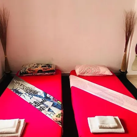 Hospedaje Estilo Japones * Аликанте